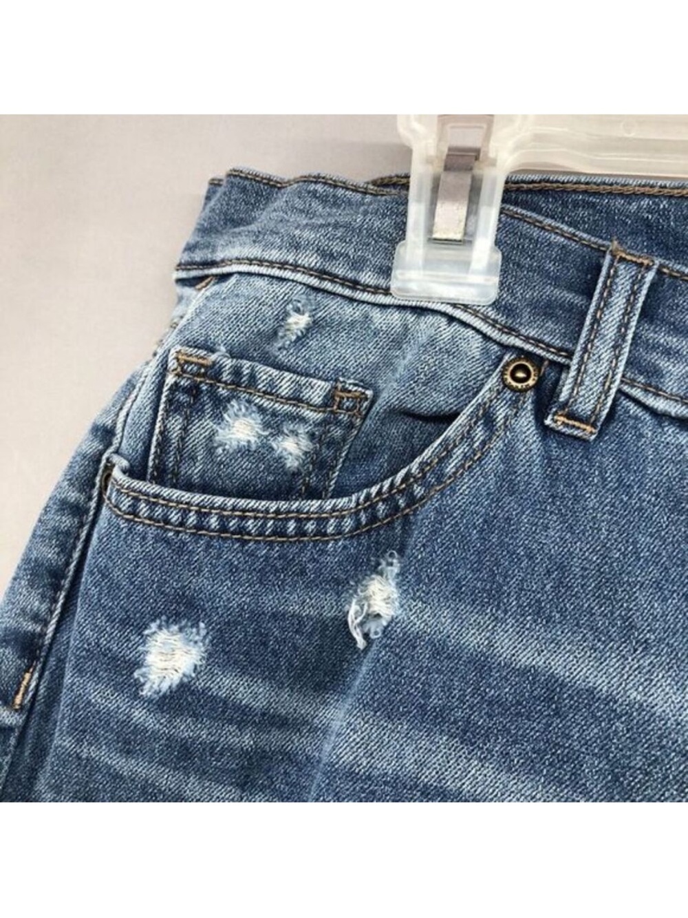 NYC & SOHO • Distressed High-Rise Skinny Jeans with Sequin Embellishments Curvy - Picture 3 of 14
